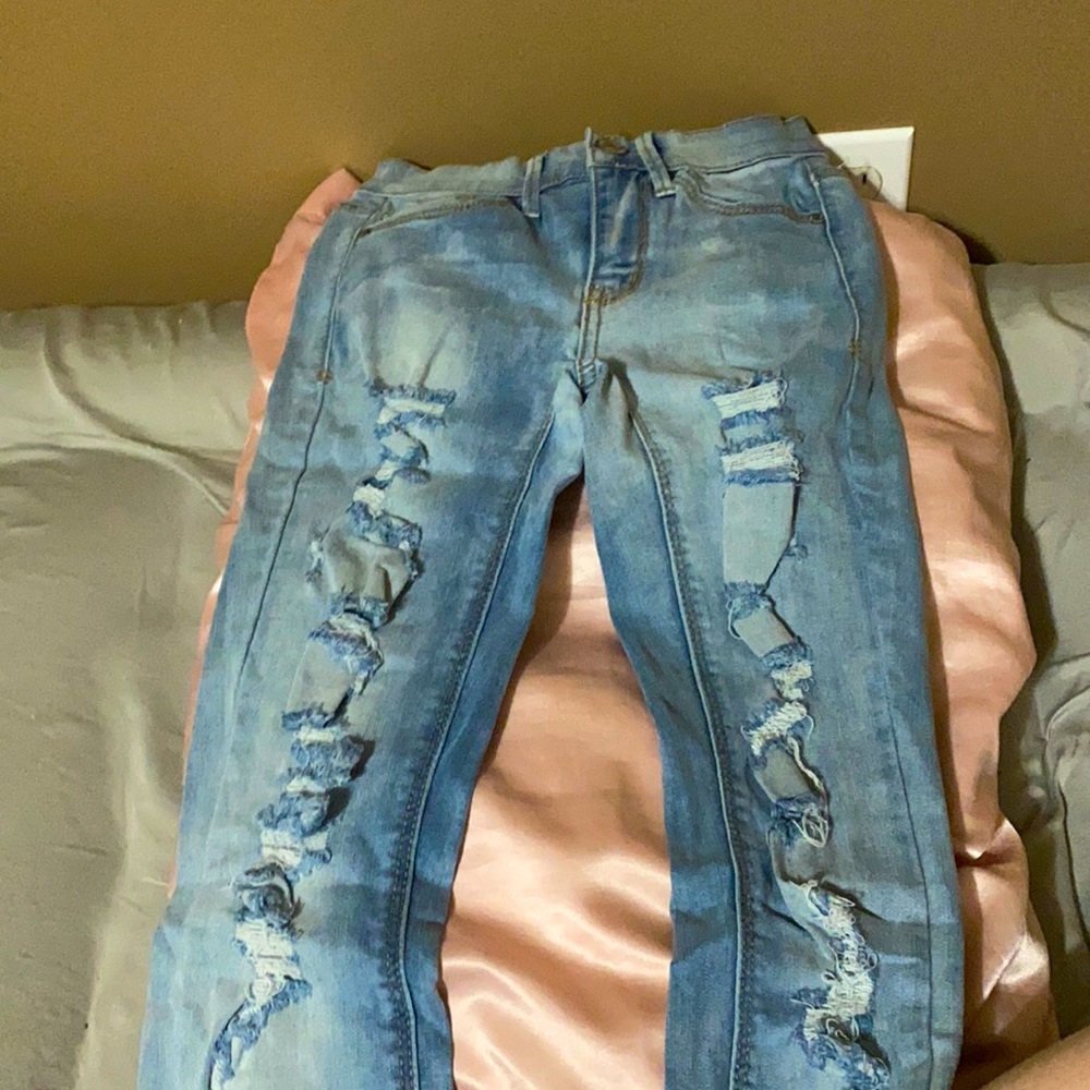 Mudd ripped low rise jeans